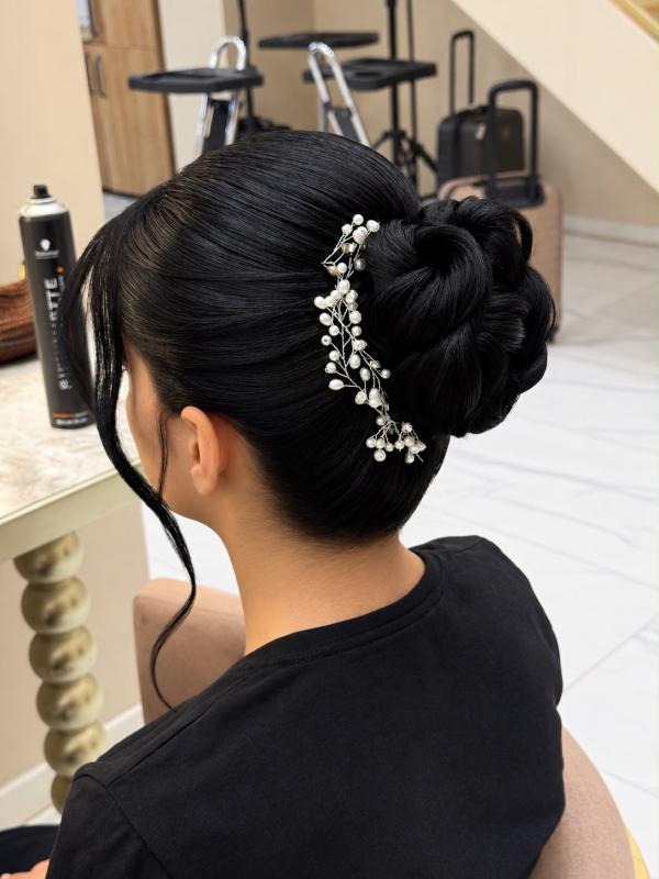 Professionelles Hairstyling Wien – Hochsteckfrisur